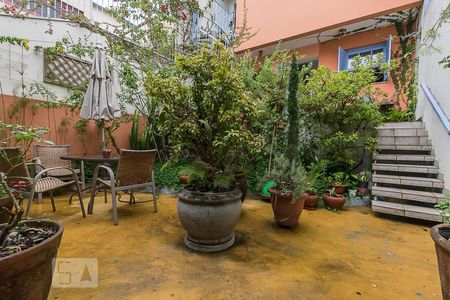 Quintal de casa à venda com 3 quartos, 203m² em Jabaquara, São Paulo