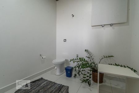 Banheiro Edícula de casa à venda com 3 quartos, 203m² em Jabaquara, São Paulo