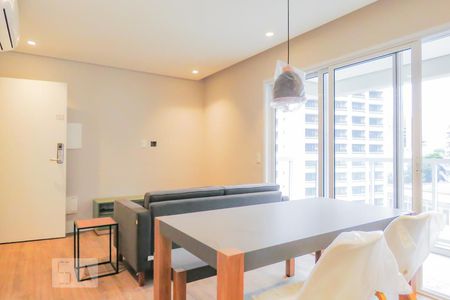 Sala  de apartamento para alugar com 1 quarto, 50m² em Jardim Europa, São Paulo