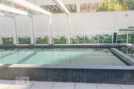 Apartamento para alugar com 50m², 1 quarto e 1 vaga Apartamento para alugar com 50m², 1 quarto e 1 vagaPiscina