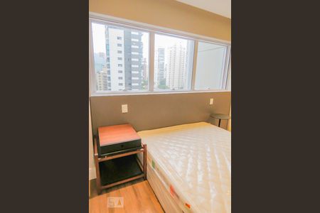 Suíte  de apartamento para alugar com 1 quarto, 50m² em Jardim Europa, São Paulo