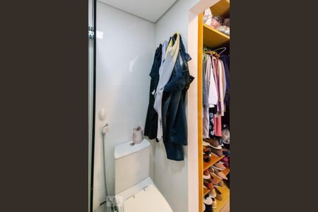 Apartamento à venda com 75m², 2 quartos e 1 vagaBanheiro do Quarto 1
