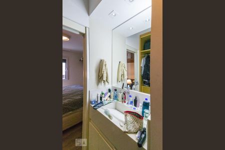 Apartamento à venda com 75m², 2 quartos e 1 vagaCloset