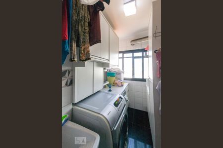 Apartamento à venda com 75m², 2 quartos e 1 vagaÁrea de Serviço