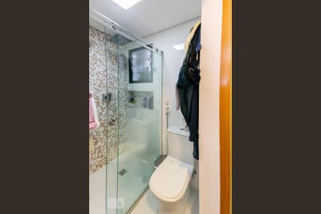 Apartamento à venda com 75m², 2 quartos e 1 vagaBanheiro do Quarto 1