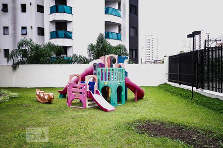 Apartamento à venda com 117m², 4 quartos e 3 vagasÁrea Comum - Playground