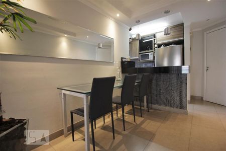 Sala de apartamento para alugar com 3 quartos, 70m² em Paraíso do Morumbi, São Paulo