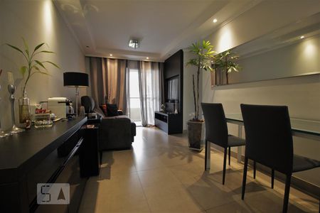 Sala de apartamento para alugar com 3 quartos, 70m² em Paraíso do Morumbi, São Paulo