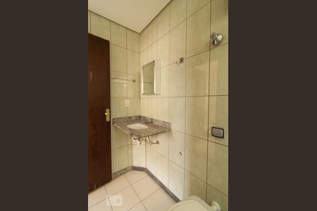 Banheiro de apartamento para alugar com 3 quartos, 120m² em Castelo, Belo Horizonte