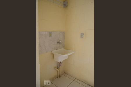 Apartamento à venda com 2 quartos, 40m² em Olaria, Canoas