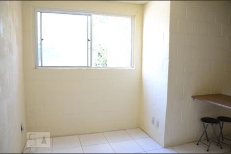 Apartamento à venda com 2 quartos, 40m² em Olaria, Canoas
