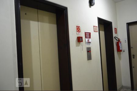 Elevador de apartamento à venda com 1 quarto, 34m² em Vila Buarque, São Paulo