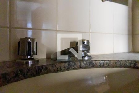 Banheiro de apartamento para alugar com 1 quarto, 60m² em Centro, Campinas