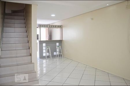 Casa para alugar com 100m², 2 quartos e 1 vaga