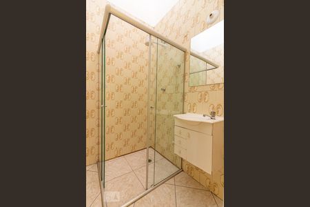 Banheiro  de casa à venda com 3 quartos, 130m² em Vila Lageado, São Paulo