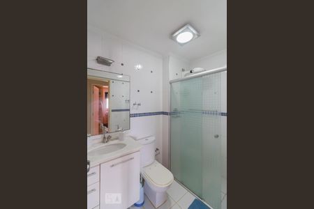 Banheiro de apartamento à venda com 3 quartos, 86m² em Vila Augusta, Guarulhos