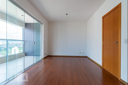 Apartamento para alugar com 83m², 3 quartos e 3 vagasSala