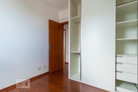 Apartamento para alugar com 83m², 3 quartos e 3 vagasQuarto 2 - Armários
