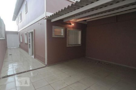 Casa para alugar com 193m², 3 quartos e 3 vagasQuintal