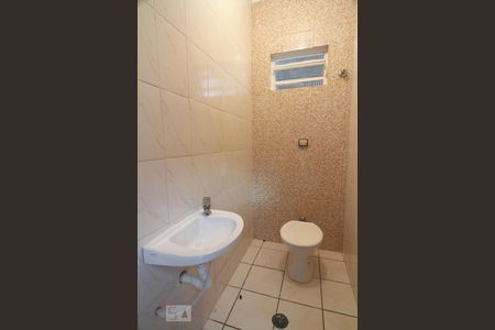 Casa para alugar com 193m², 3 quartos e 3 vagasBanheiro de Serviço