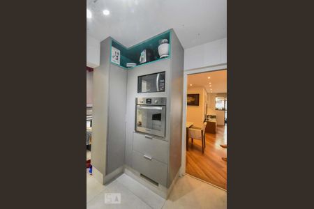 Apartamento para alugar com 77m², 2 quartos e 2 vagas Apartamento para alugar com 77m², 2 quartos e 2 vagasCozinha