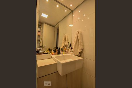 Apartamento para alugar com 77m², 2 quartos e 2 vagas Apartamento para alugar com 77m², 2 quartos e 2 vagasBanheiro Suíte