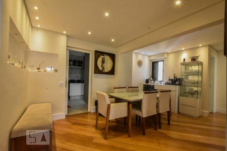 Apartamento para alugar com 77m², 2 quartos e 2 vagas Apartamento para alugar com 77m², 2 quartos e 2 vagasSala