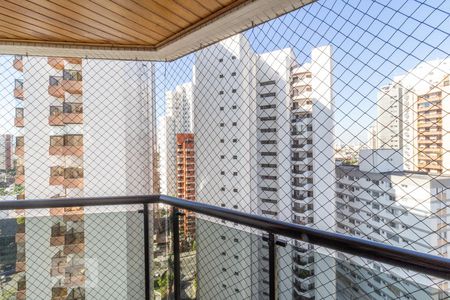 Apartamento para alugar com 230m², 4 quartos e 3 vagas Apartamento para alugar com 230m², 4 quartos e 3 vagasVaranda - Suíte 1
