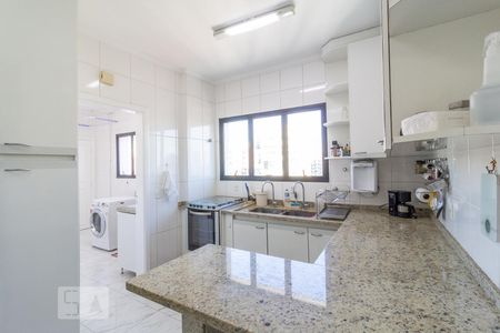 Apartamento para alugar com 230m², 4 quartos e 3 vagas Apartamento para alugar com 230m², 4 quartos e 3 vagasCozinha