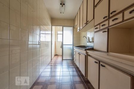 Cozinha de apartamento à venda com 2 quartos, 55m² em Vila Fachini, São Paulo