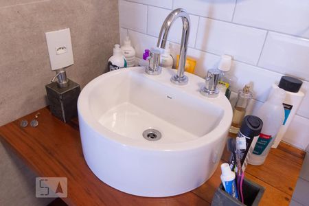 Banheiro de apartamento para alugar com 1 quarto, 42m² em Jardim Olavo Bilac, São Bernardo do Campo