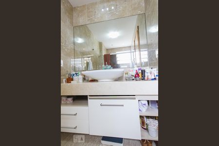 Apartamento à venda com 136m², 2 quartos e 1 vagaBanheiro Quarto 2 - Suíte