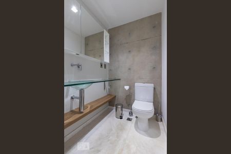 Apartamento para alugar com 70m², 2 quartos e 1 vaga Apartamento para alugar com 70m², 2 quartos e 1 vagaBanheiro