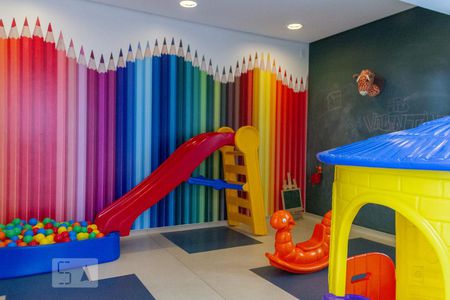 Apartamento à venda com 31m², 1 quarto e sem vaga Apartamento à venda com 31m², 1 quarto e sem vagaBrinquedoteca