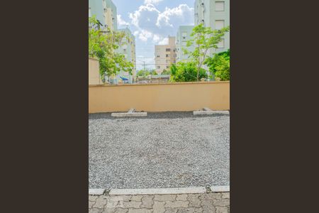 Garagem de apartamento para alugar com 2 quartos, 61m² em Rubem Berta, Porto Alegre