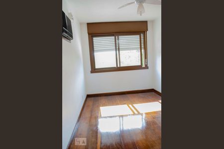 Quarto  de apartamento para alugar com 1 quarto, 42m² em Protásio Alves, Porto Alegre