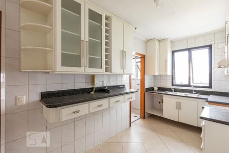 Apartamento à venda com 98m², 3 quartos e 2 vagasCozinha