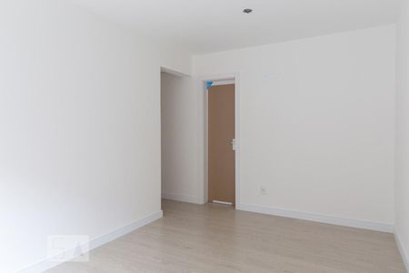 Suíte de apartamento para alugar com 2 quartos, 77m² em Bela Vista, Porto Alegre