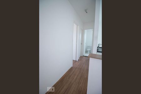 Corredor de apartamento para alugar com 2 quartos, 50m² em Parque Erasmo Assunção, Santo André