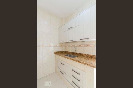 Apartamento para alugar com 75m², 2 quartos e 1 vagaCozinha