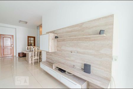 Sala de apartamento para alugar com 2 quartos, 75m² em Maracanã, Rio de Janeiro