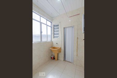 Apartamento para alugar com 75m², 2 quartos e 1 vagaÁrea de Serviço