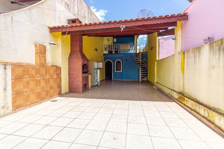 Casa para alugar com 300m², 4 quartos e 2 vagasQuintal