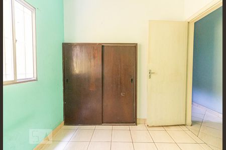 Quarto 1 de casa para alugar com 4 quartos, 300m² em Santo Antônio, Osasco