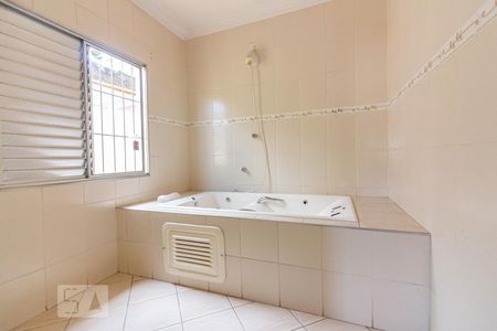 Casa para alugar com 300m², 4 quartos e 2 vagasBanheiro da Suite 1