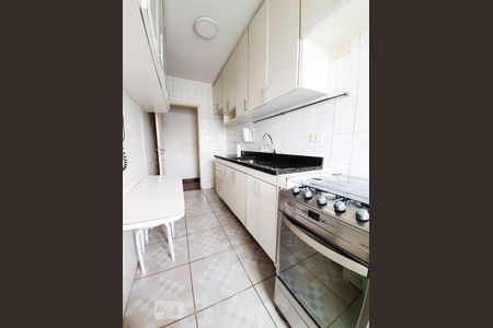 Apartamento para alugar com 64m², 3 quartos e 2 vagasCozinha