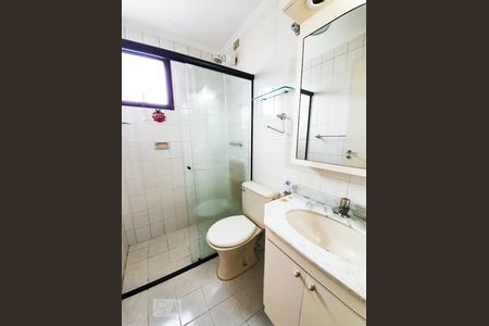 Banheiro suíte  de apartamento à venda com 3 quartos, 64m² em Vila Progredior, São Paulo