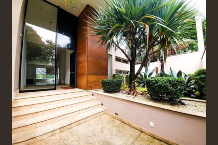Entrada Principal de casa à venda com 5 quartos, 685m² em Jardim Guedala, São Paulo
