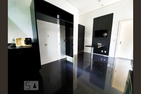 Casa à venda com 685m², 5 quartos e 8 vagasCozinha