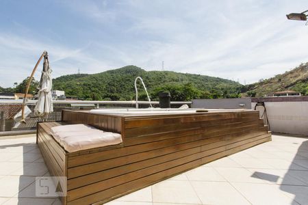 Apartamento à venda com 340m², 3 quartos e sem vagaPiscina (Segundo Andar)